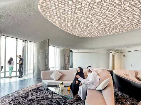 Servizio di chauffeur professionale incluso nel biglietto con transfer del Burj Khalifa