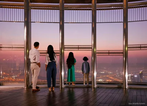Panoramiczny widok na miasto objęty biletem na poziom 124 i 125 Burj Khalifa